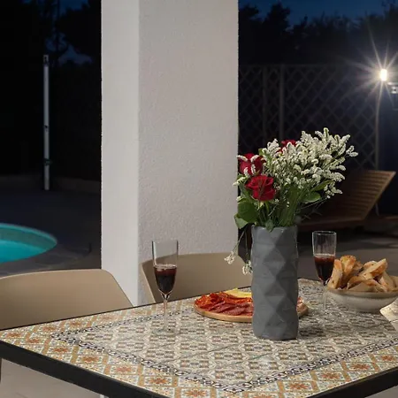 Akadia Holiday - Heated Pool Βίλα