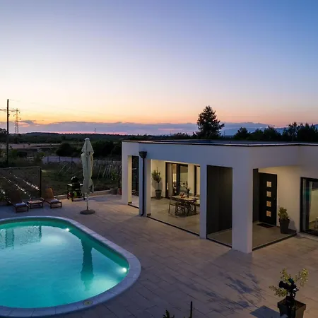 Akadia Holiday - Heated Pool Zadar